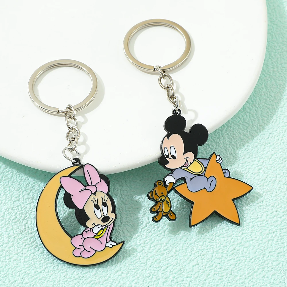 Gantungan Kunci Figur Disney Mickey Mouse Liontin Jimat Bintang Bulan Kartun Gantungan Kunci Minnie untuk Aksesori Pasangan Hadiah Hari Valentine