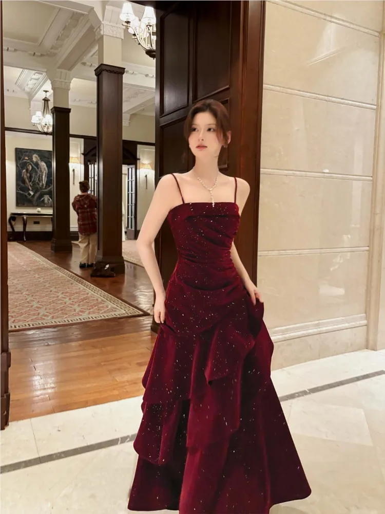 Red velvet fine ruffled skirt