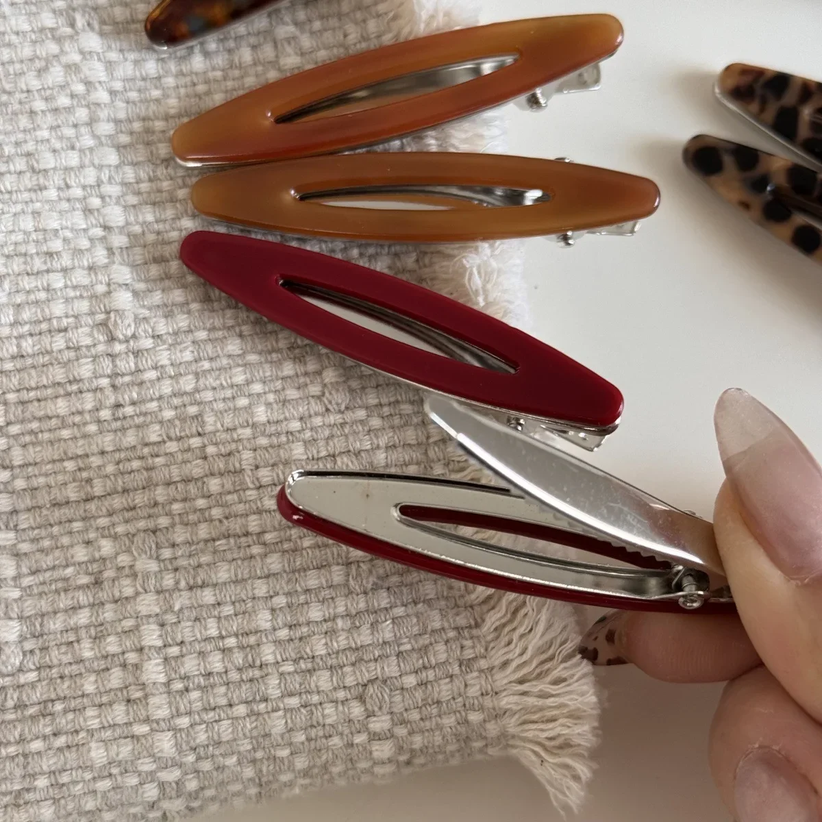 2 قطعة/المجموعة خلات مقاطع الشعر جوفاء البيضاوي هندسية المشابك الجانب دبابيس دبوس الشعر النساء إكسسوارات الشعر