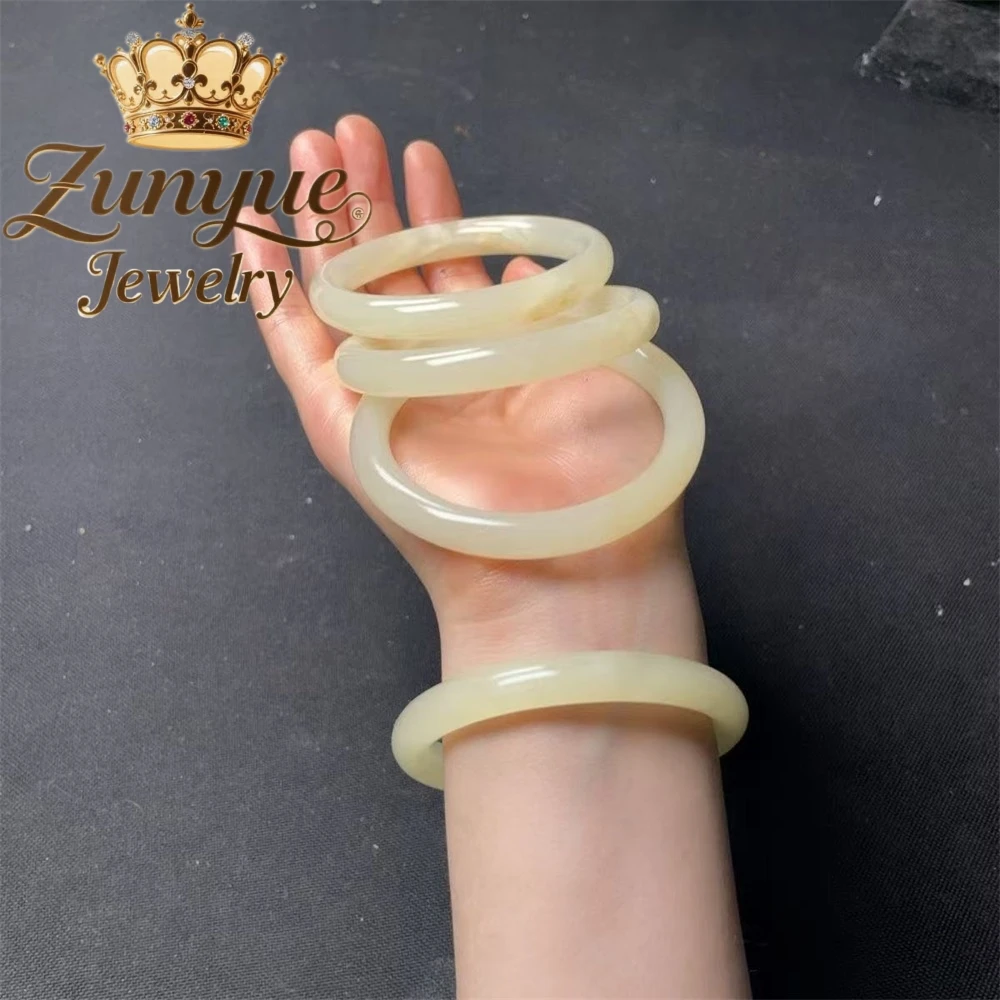 

Pure Natural Hetian Jade Honey Water Round Bar Jade Bracelet Is Lustrous And Fine Luxury Quality Jewelry Fashion Elegant Jewelry