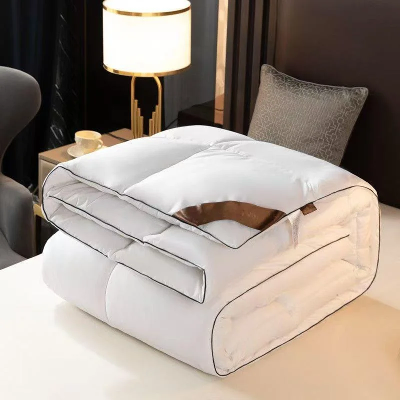 couette-alternative-au-duvet-de-qualite-hoteliere-epaisse-et-chaude-toutes-saisons-legere-toucher-doux-garnissage-en-fibres-durables-couvre-lit