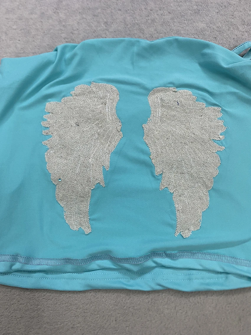 Y2K Mode Damen Einfarbige Camisole Tops mit Rückenflügel-Pailletten-Design, Schlanke Kurze Ärmellose Tanktops mit Spaghettiträgern für den Sommer und Clubwear – Detail 10