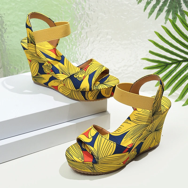 2026 Elegant Woman Heeled Shoes Summer Foreign Trade New Platform Platform Wedge Sandals Women'S Comfort Beach 54356
