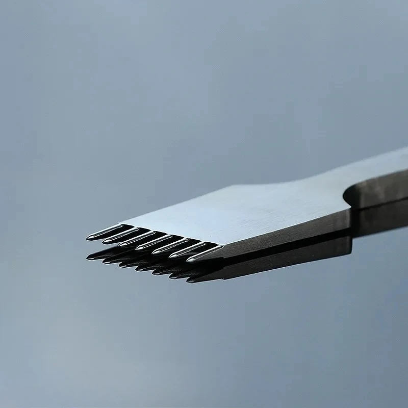 Round hole pointed punching, handmade l-eather stitching, splicing, sewing, and flipping special tool