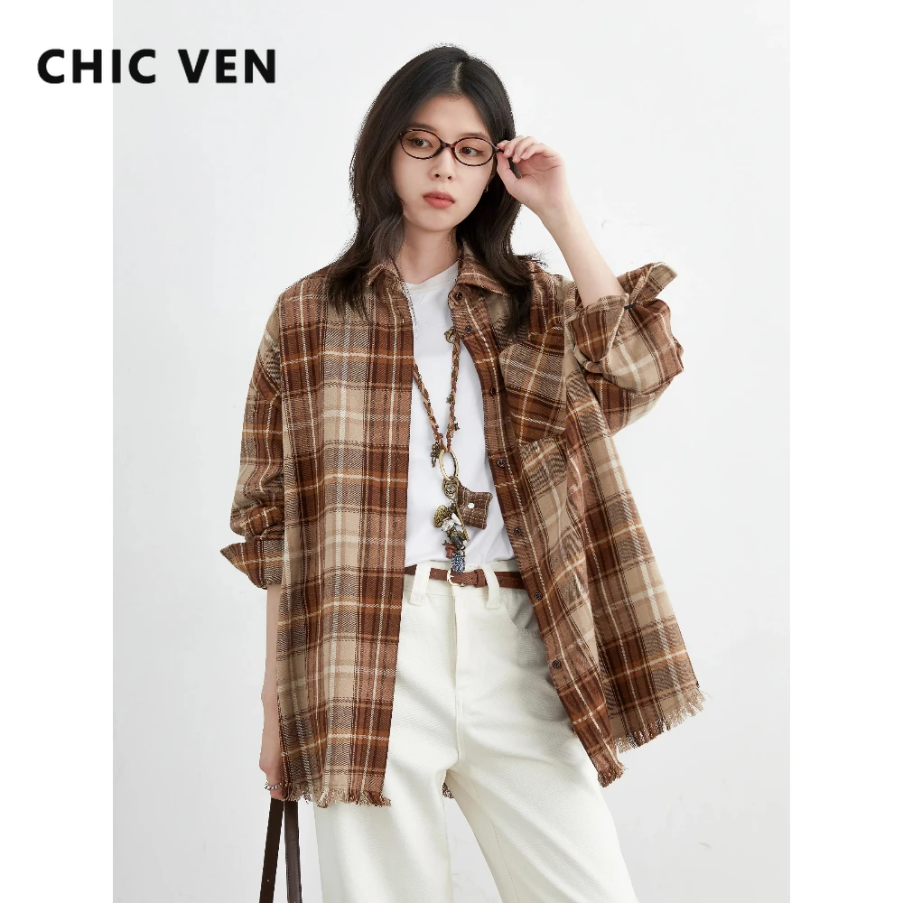 

CHIC VEN Fashion Women Shirt Loose Casual Retro Long Sleeve Ladies Plaid Blouses Coat Edge Burrs Hem Autumn Winter 2026 Clothes