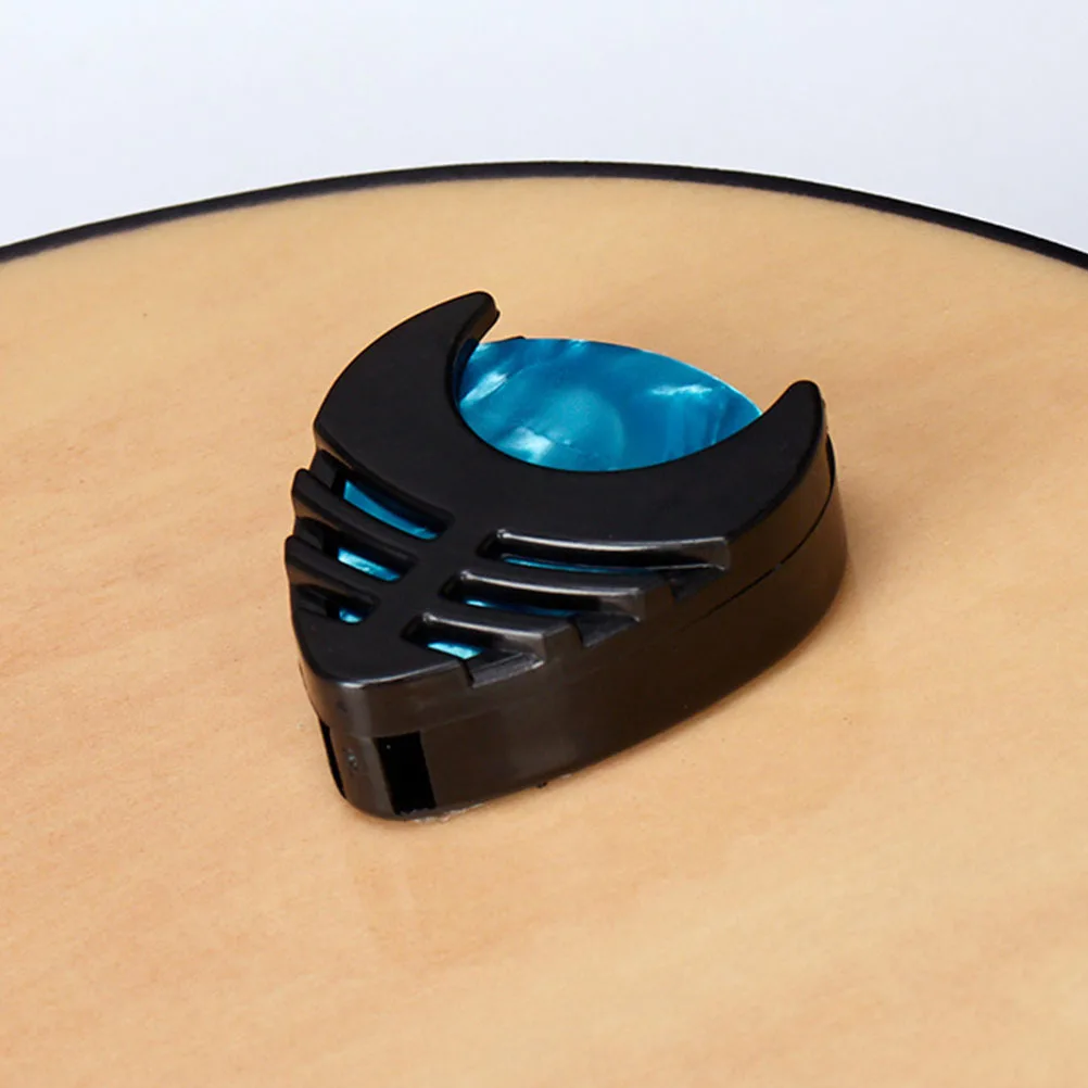 

50pcs Guitar Bass Pick Storage Boxes Storage Boxes Hollow Lightweight Black Sticky Portable Plectrum Holder Bass Guitar