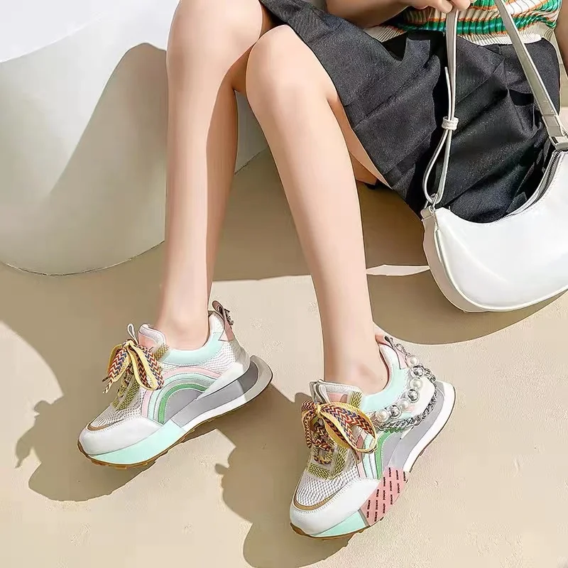 

2024 New women's sneakers Retro style original design shoes Women's fashion color original thick sole casual