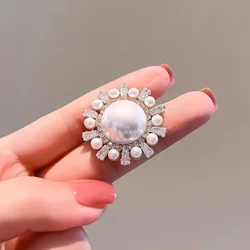 Luxury Vintage Rhinestone Brooches Accessories For Women Elegant Crystal Pearl Badges Lapel Pins Wedding Party Pin