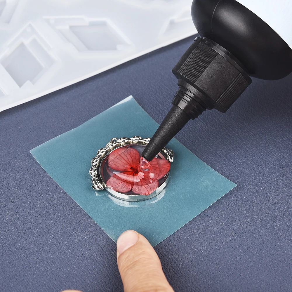 UV Resin Glue Epoxy Resin UV Lamp High Transparency Quick-Drying For DIY Crystal Jewelry Handicrafts 25g/50g/100g/120g/200/250g