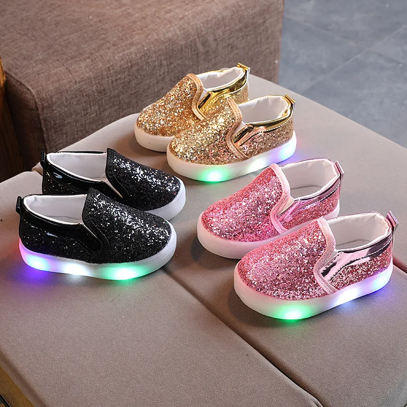 

Tenis Children Glowing Casual Shoes Fashion LED Light Up Sneakers for Girls Boys Sequin Kids Shoe Soft Sole Anti Slip Board Shoe