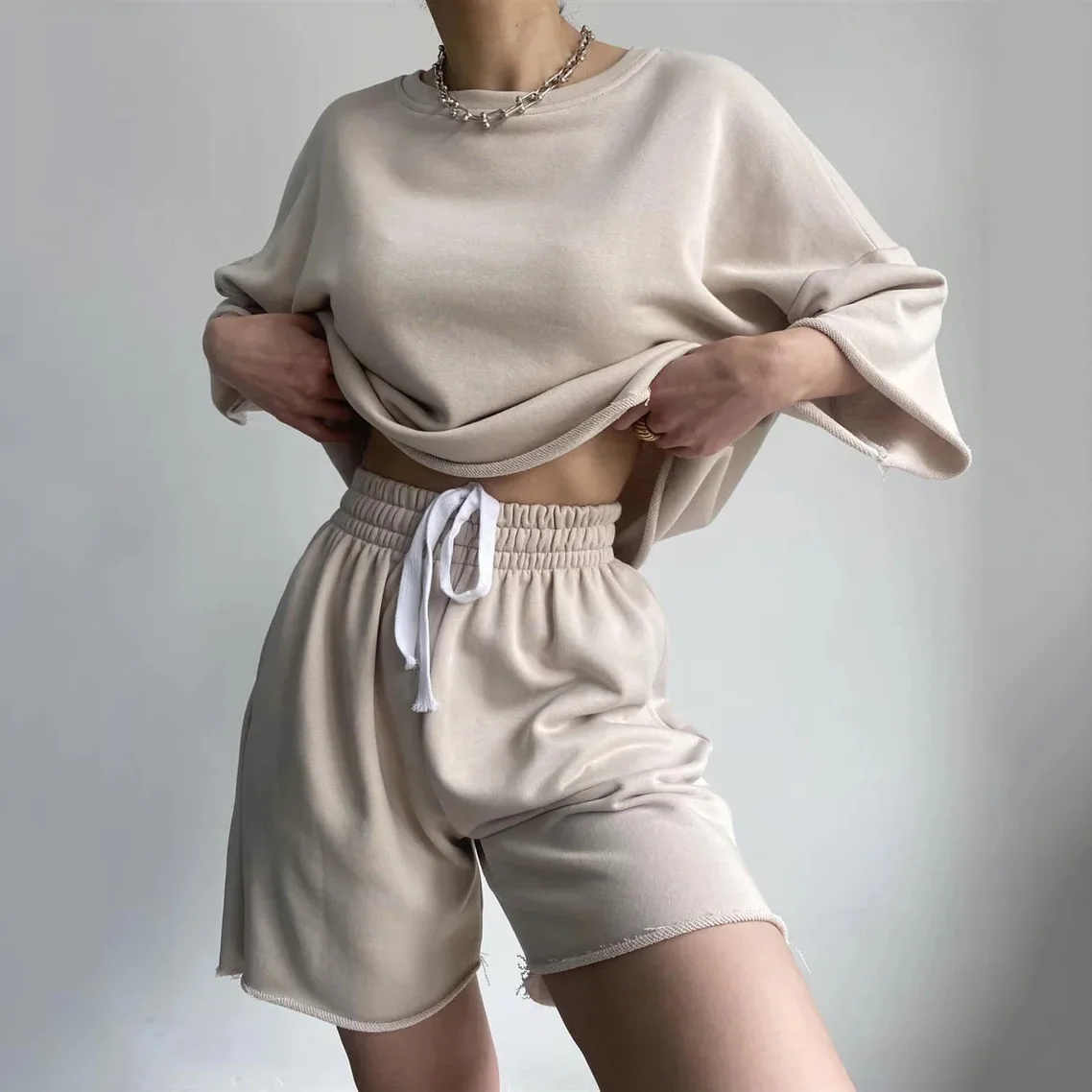 

Новый повседневный женский комплект Street Sle f Sve round Ne Loose ort Sve Knot orts Комплект из двух предметов Весна Faion Полиэстер