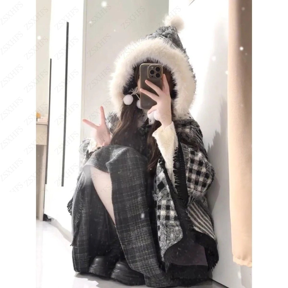 Autumn And Winter Princess Sweet Fury Hood Cloak Shawl Coat Gothic Punk Personality Fashionable Black Casual Short Coats Shawl