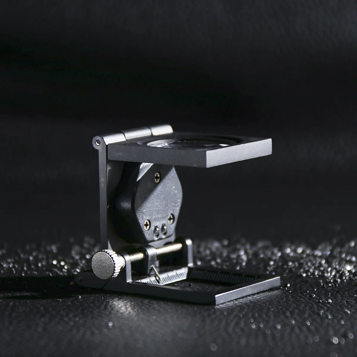 

8X Folding Magnifier Glass Black Portable Led Illuminated Map Reading Jewelry Stamp Coin Inspection Tool 24Mm Durable Abs