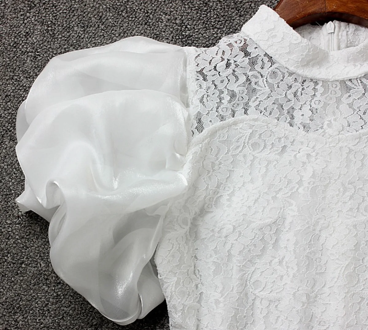 Women Blouse Korean Fashion Style Lace Pleated Ruffled Summer Shirt Bubble Sleeve Sweet Elegant Female Clothes