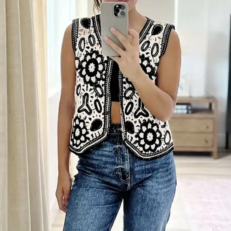 Floral Crochet Vest for Women Openwork Button Front Sleeveless Jacket Waistcoat Bohemian Summer Beach Vacation Outfit