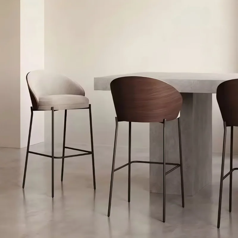 Minoda Luxury Metal Nordic Kitchen Sillas Para Barra Modern Contoured Back Bar Stool Cafe High Bar Chairs For Bar