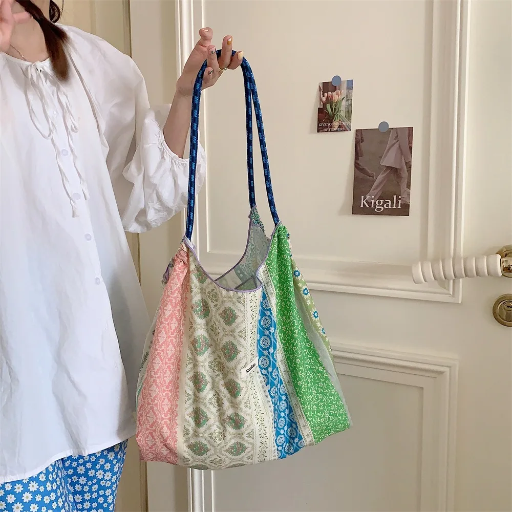 Korean Style Large-capacity Shoulder Bag Drawstring Shopping Bag Floral Tote Bag Underarm Bag Luggage Bags