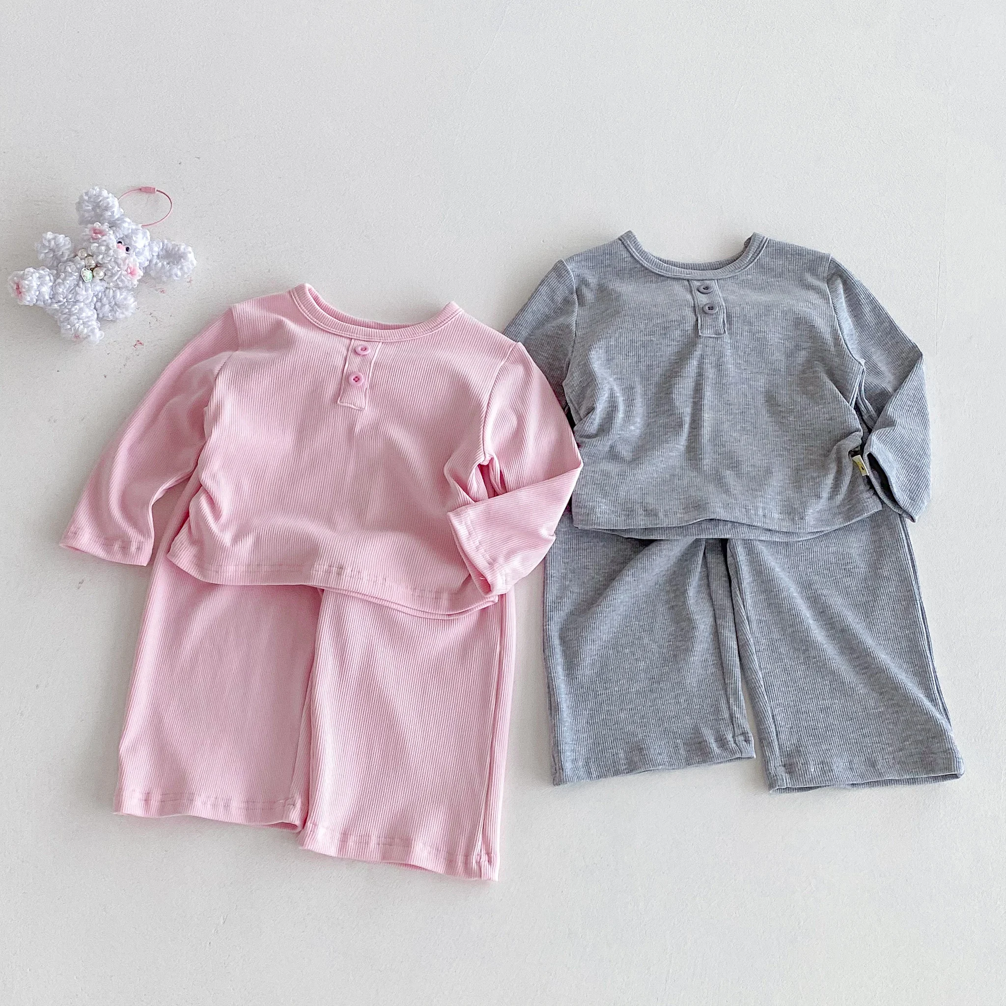 

Autumn collection of baby girls' clothes, long-sleeved T-shirt and wide-leg pants, two-piece set, stylish Korean style for infan