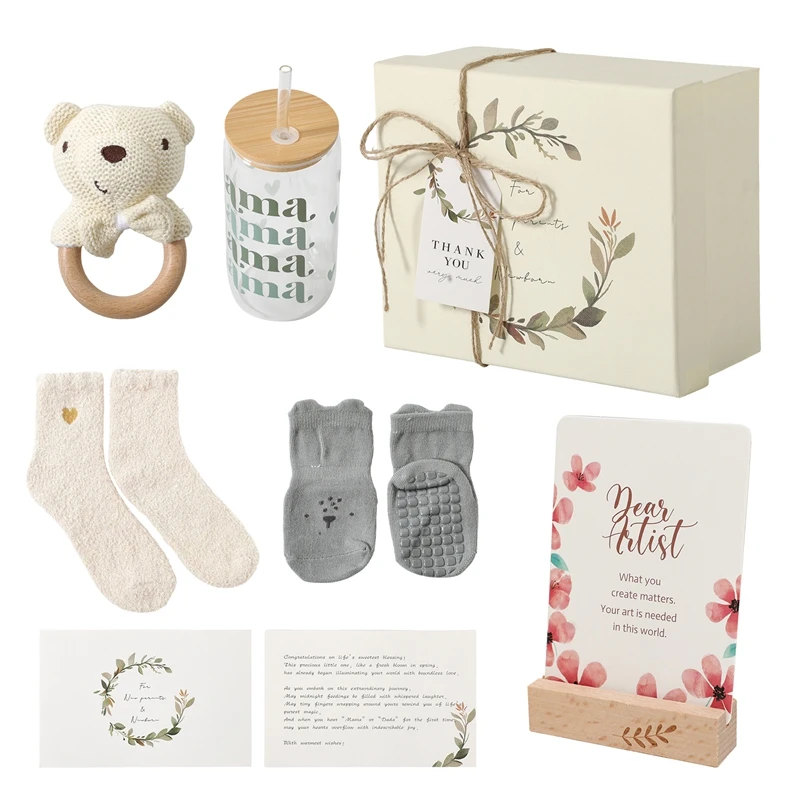 

The Baby Montessori Toy Gift Box And Bath Set Contain Cute Animal Shaped Water Play Toys Made Of Safe And Non Toxic Materials