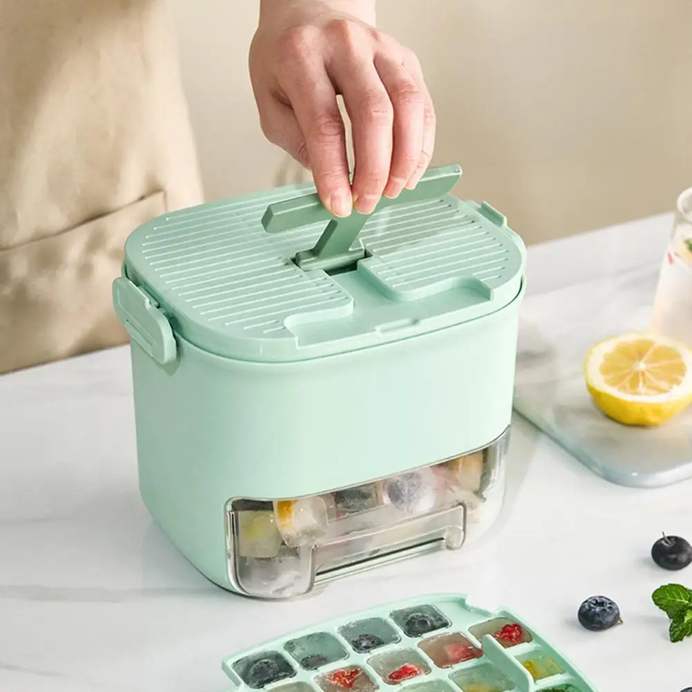 Ice Cube Tray with Lid Bin Slow Melting Ice Cubes 52-cavity Ice Cube Tray with Lid Bin Stackable Silicone for Freezer for Drinks