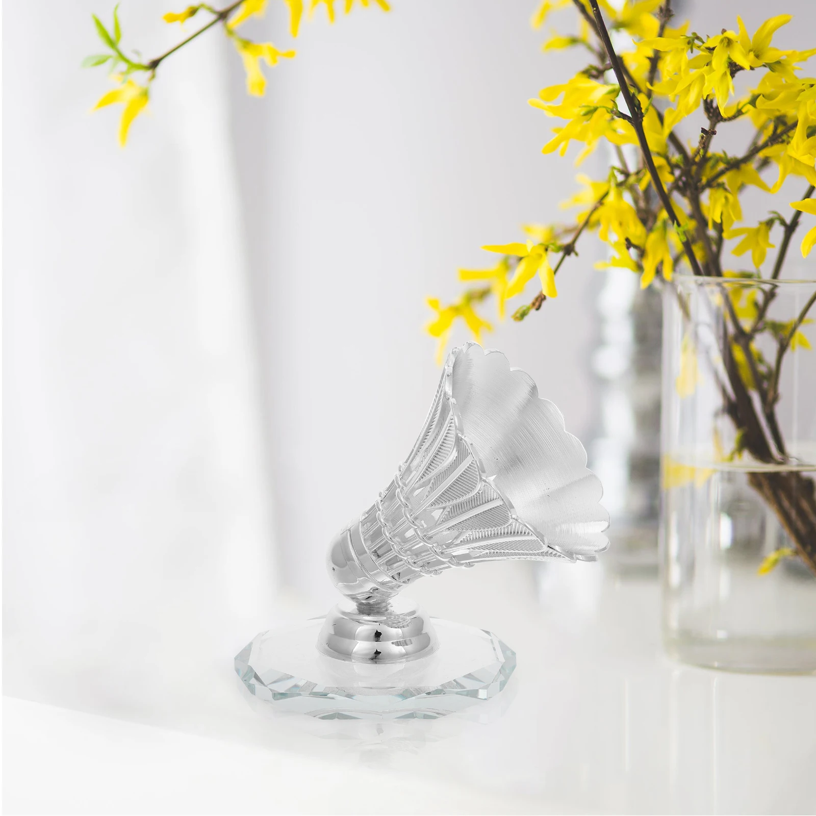 

Elegant Badminton Car Decoration Dashboard Ornament Lifelike Shuttlecock Design for Sports Fan Interior Accessories