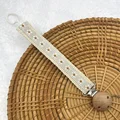 beige daisy