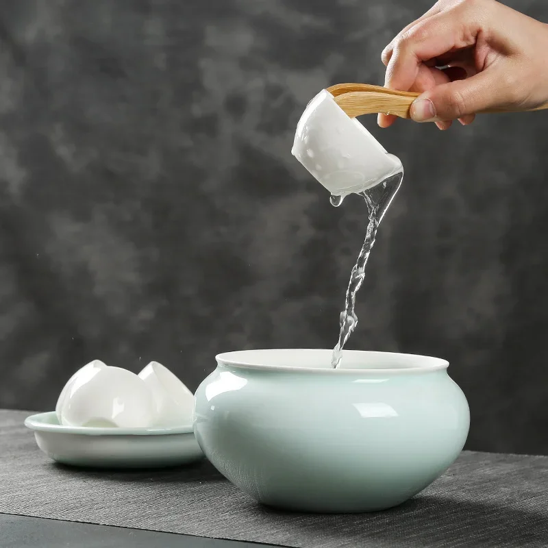 

Celadon Dry Tea Wash Ceramic Large with Lid Simple Japanese Jianshui Meng Wash Tea Bowl Tea Cup with Infuser