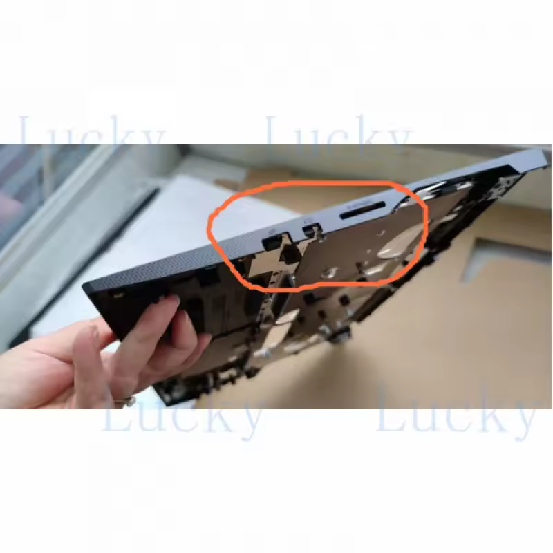 노트북 상판 베젤 이미지