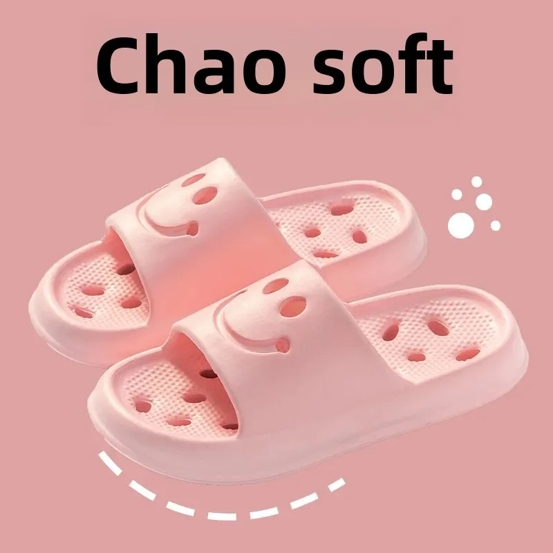 شباشب حمام المرأة الصيف المضادة للانزلاق داخلي المنزل الجوف خارج دش الصنادل المقاومة للماء الرجال قباقيب الكبار قابلة للتصريف