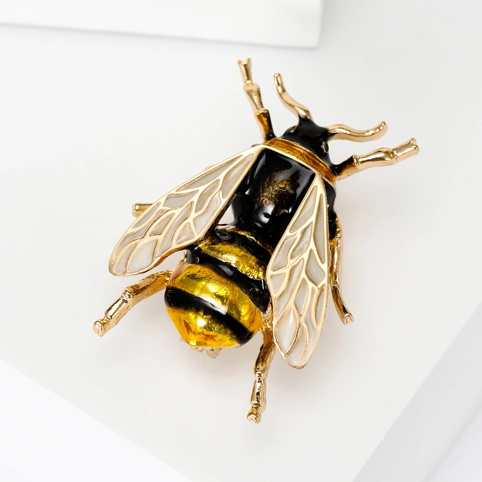 Vintage Enamel Bee Brooches for Women Unisex Insect Pins 2-color Available Casual Party Accessories Gifts