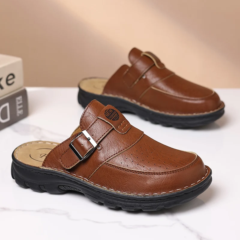 Atmungsaktive, perforierte Clog-Sandalen für Herren mit verstellbarem Schnallenriemen, leichter, bequemer Slip-On-Schuh für Freizeitkleidung und den Innenbereich. – Detail 9