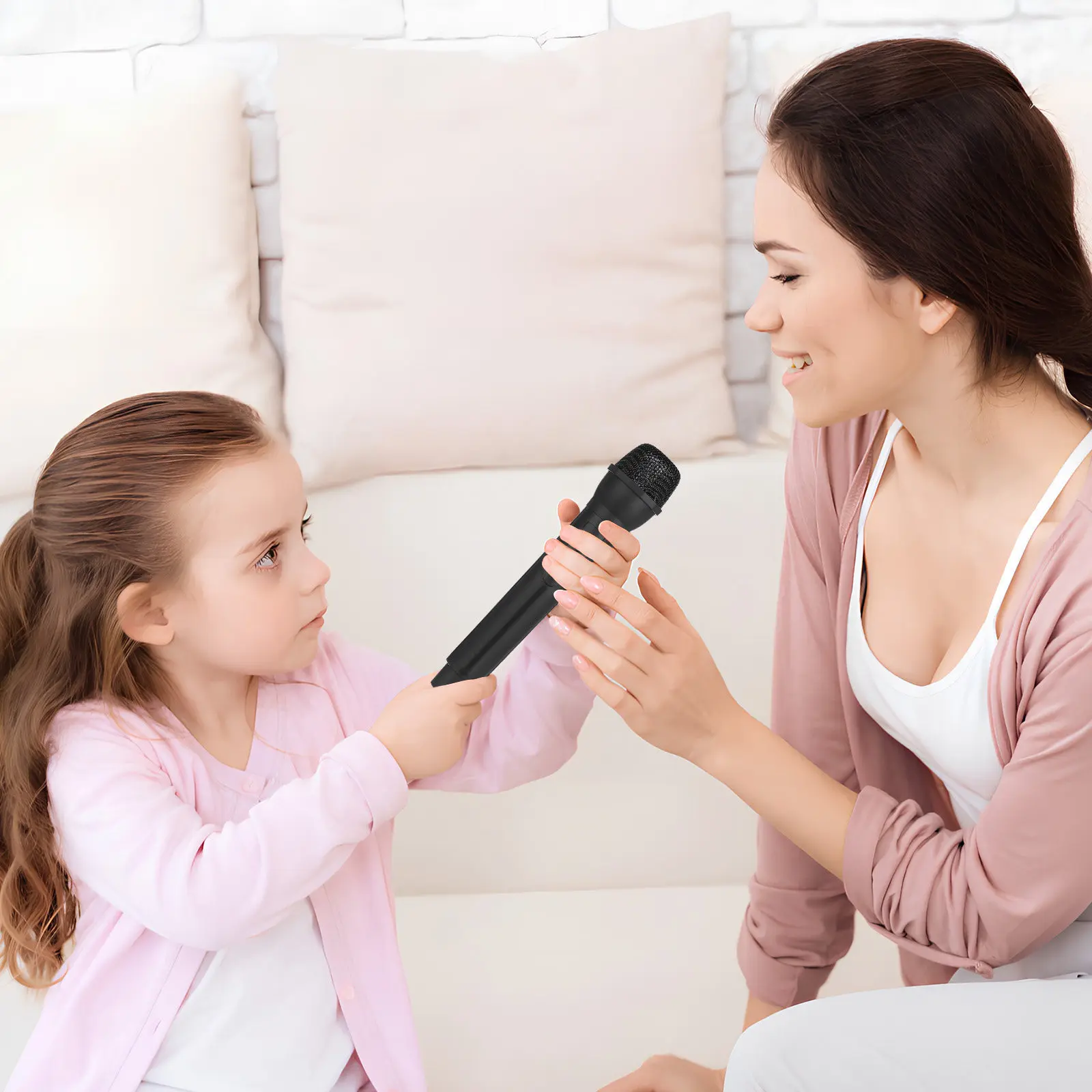 

3Pcs Realistic Plastic Fake Microphone Props for Kids Lightweight Stage Performance Birthday Party Karaoke Dance Costume Role