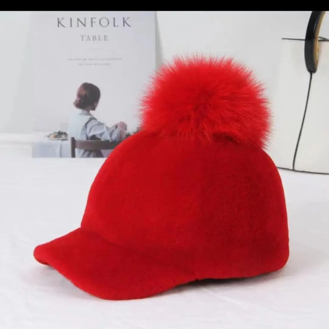 Autumn and winter new women\'s fur hat sheep velvet + fox ball ball cap