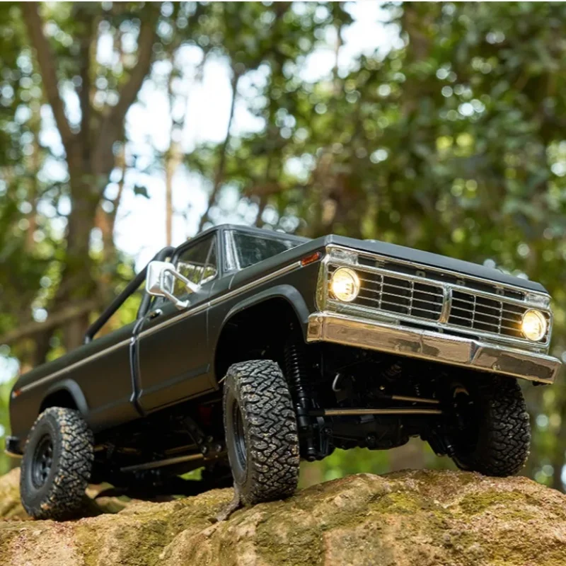New1:18 Fms Fcx18 Ford F-100 Brushless Black Quickly Change The Shell Remote Control Car Climbing Car Miniature Model Custom Toy