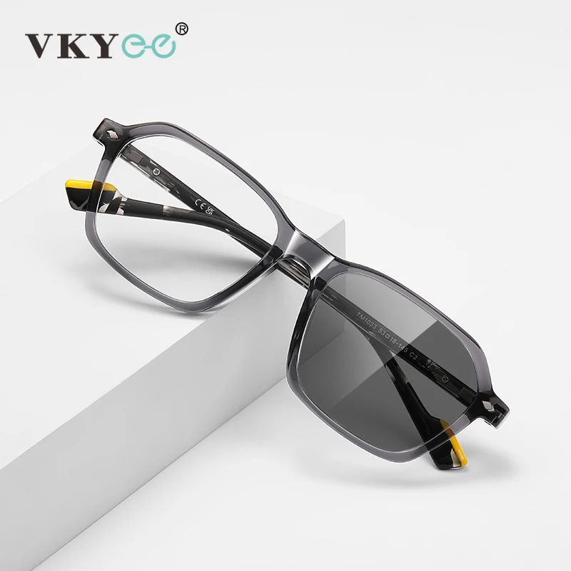 

VKYEE New Fashionable Retro Square Frame Design Men's Anti-Blue Light Photochromic Glasses Customizable Prescription LS224