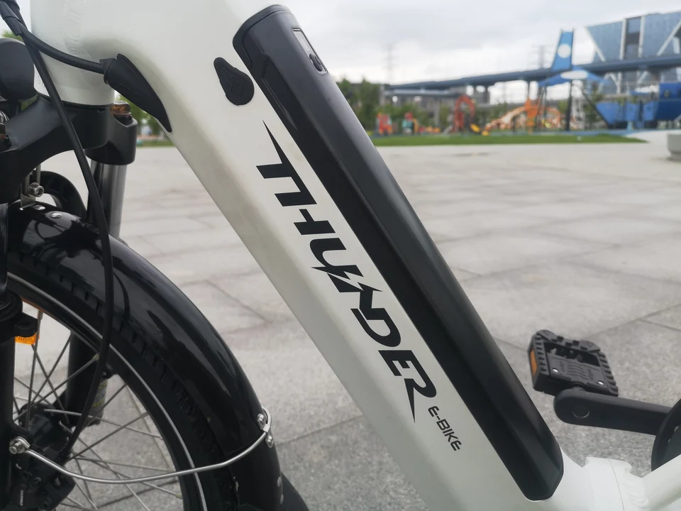 E-bike Electric Bicycle 7 Speed Aluminum Alloy Frame Lithium Battery 36V 10Ah 350W  for Daily Urban Riding for Adults image 3