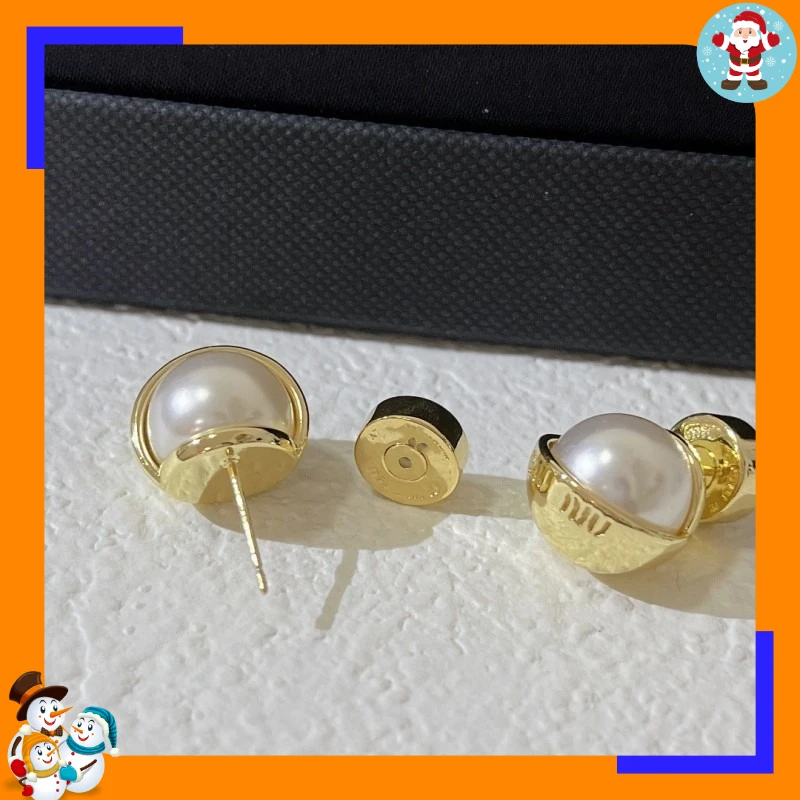 Miss Miao Semicircular Metal Half Pearl Color Matching Earrings Light Luxury Versatile Earrings Sweet and Cute Earrings