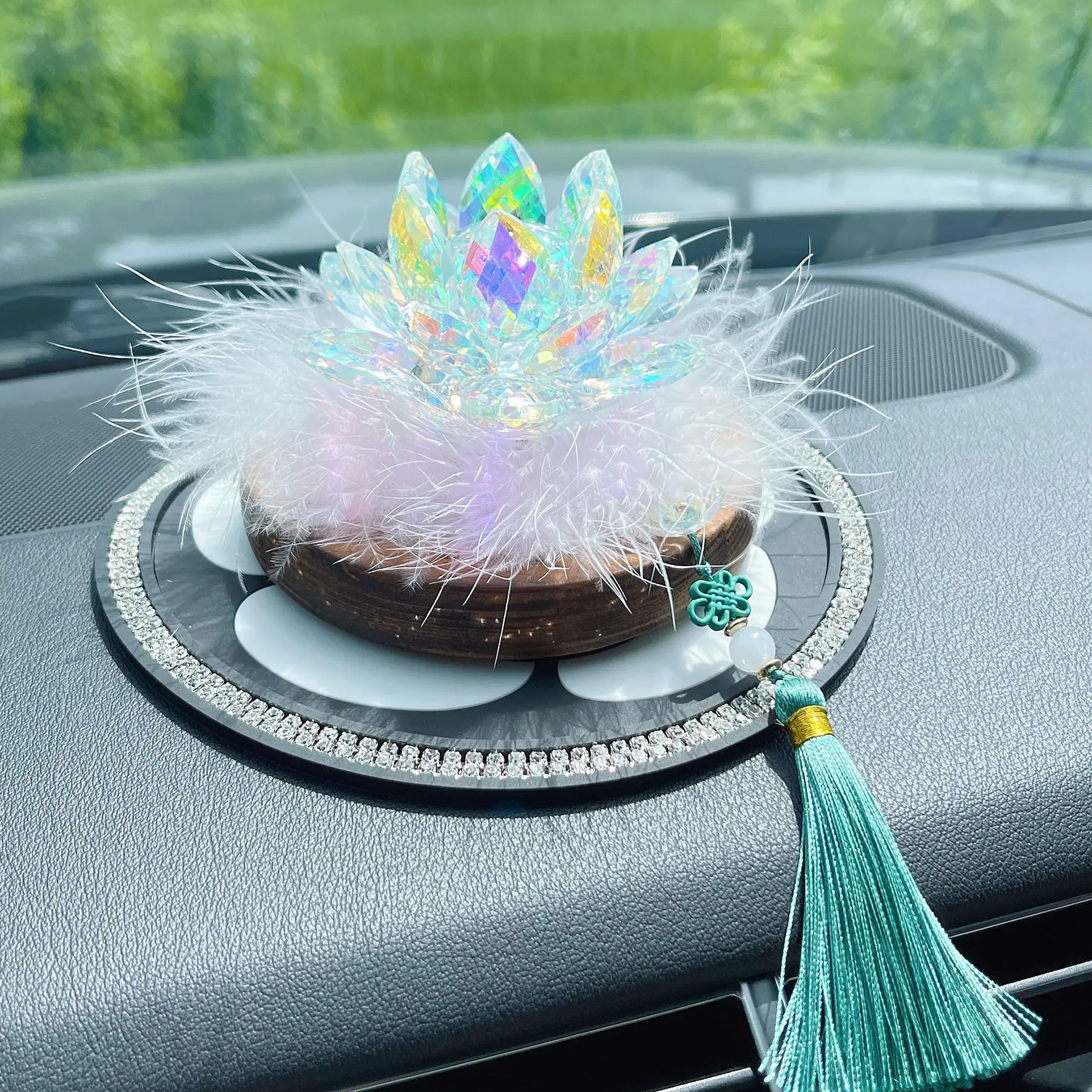 

Спиннер для декора автомобиля с кристаллами «Счастливый лотос» — вращающийся подарок на приборную панель для мужчин/женщин, приносит удачу и гармонию