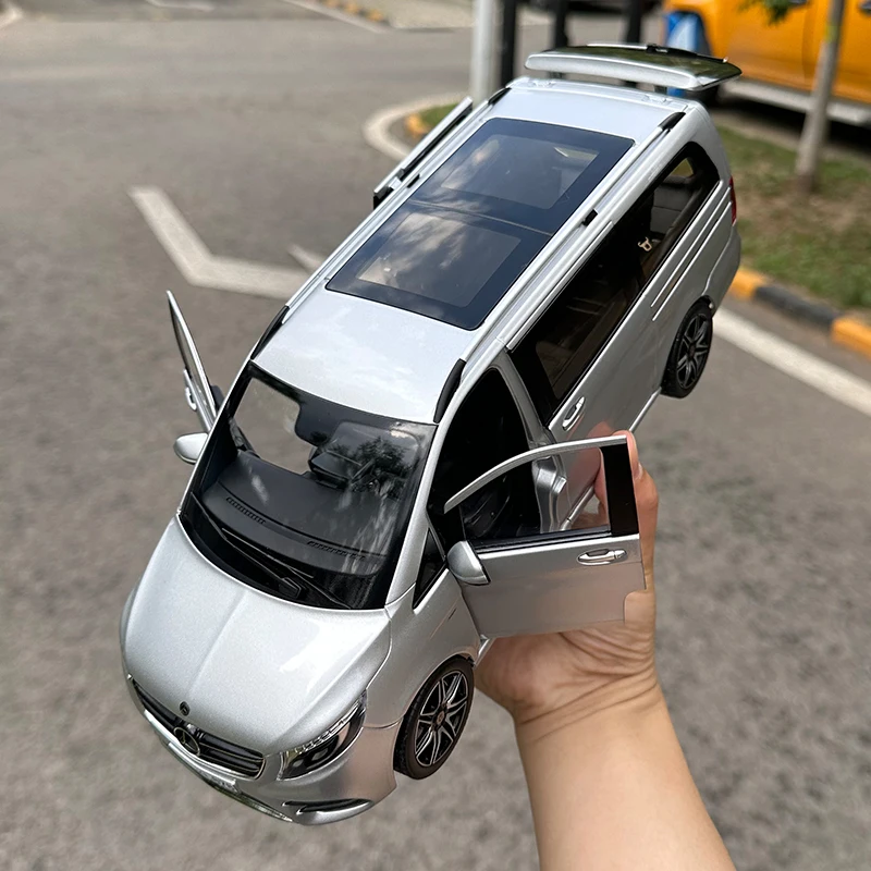 NOREV 1/18 FOR Viano V-Class AMG commercial vehicle MPV alloy car model Static ornaments collection metal model holiday gifts