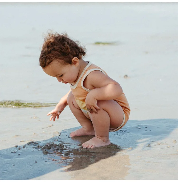 Рисунок 4 - Хлопковый костюм для ползания с