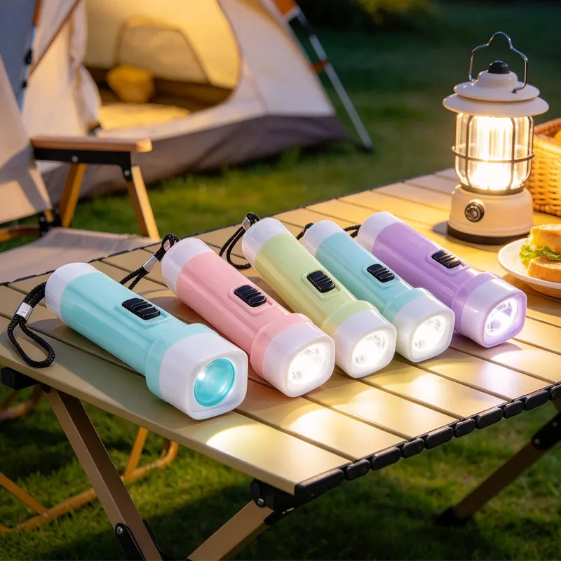 Fun Mini LED Flashlight Toy for Kids Birthday Party Favor Halloween Christmas Carnival Wedding Guest Gift Decoration Portable