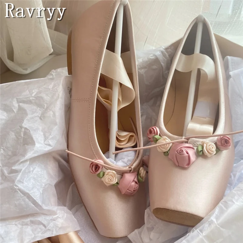 Scarpe singole a fondo piatto da principessa con fiore di rosa scarpe da balletto con cravatta incrociata in raso scarpe Casual da bambina dolce