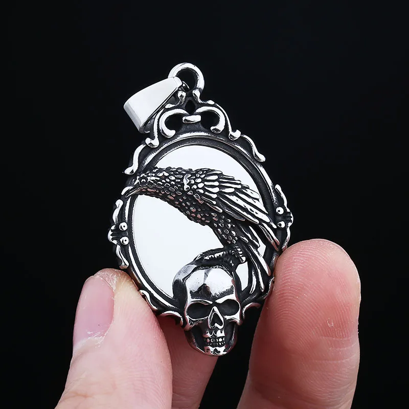 Fashion 316L Stainless Steel 2023 New Arrive Fashion Skull Head With Crow Pendant Necklace For Man Women Mirror Charm Gift