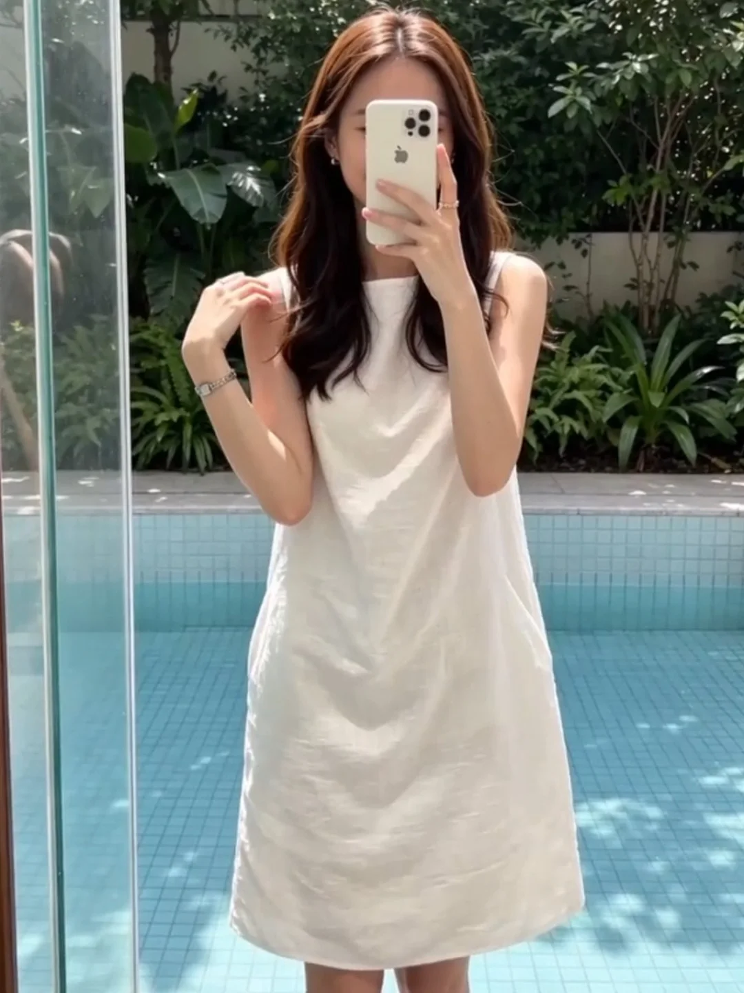 Korean Style  White Sleeveless Dress Women's Summer New Slimming Holiday Skirt Simple Style Polyester Fiber Casual Wear