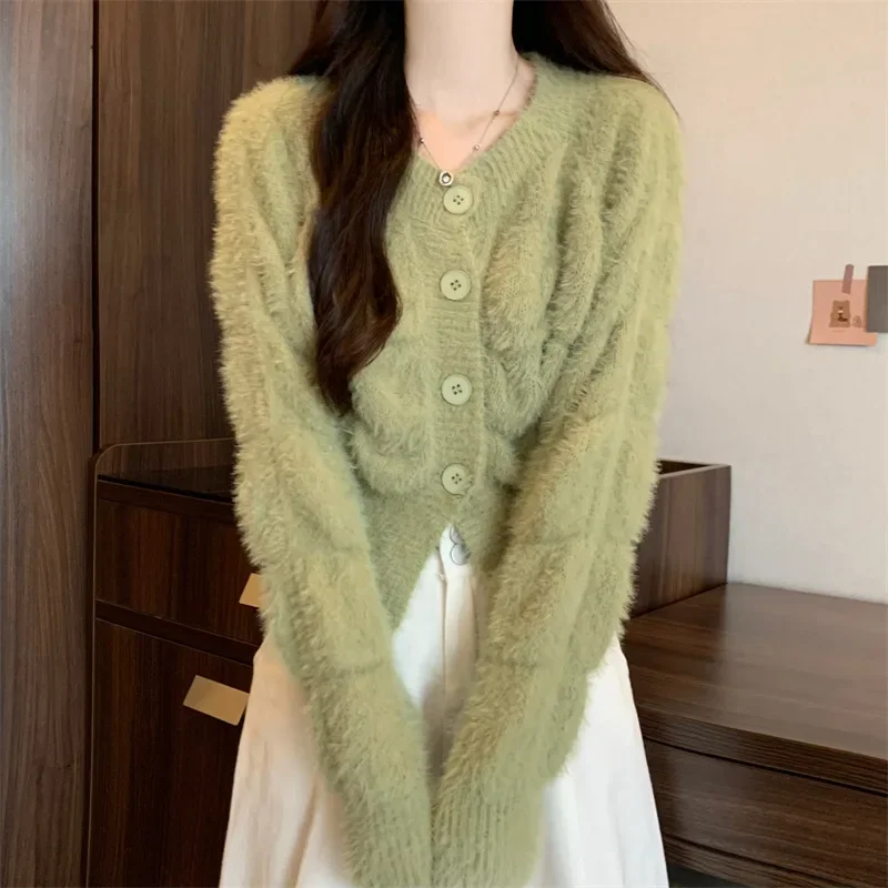 Shpmishal Design Inspired Round Neck Short Jacket Autumn 2024 New Western-style Sweater Knitted Cardigan Female Clothing