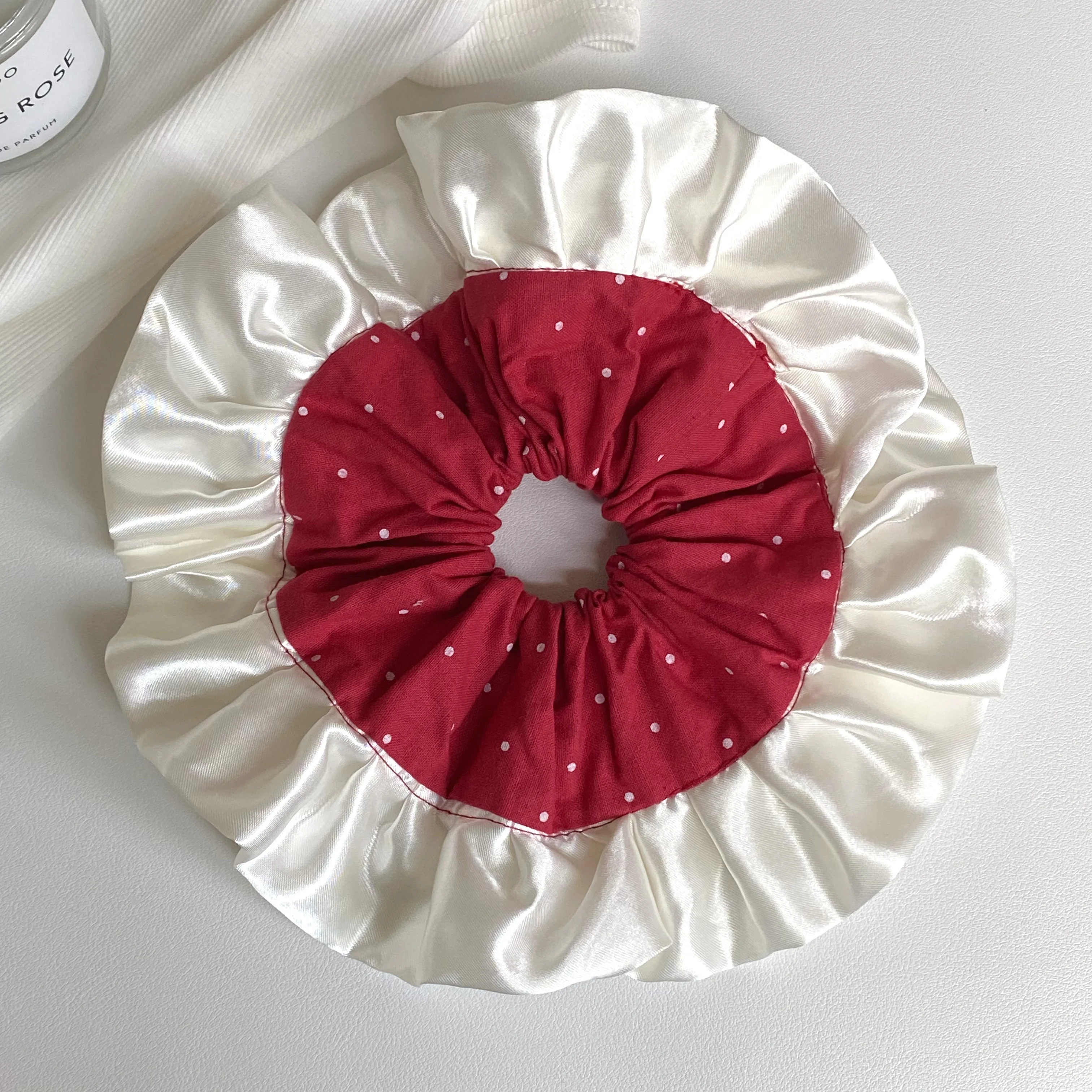 1pc grande vermelho bolinhas cetim cabelo scrunchie, elegante laço de cabelo com babados, acessório de cabelo doce para uso diário feminino e festa
