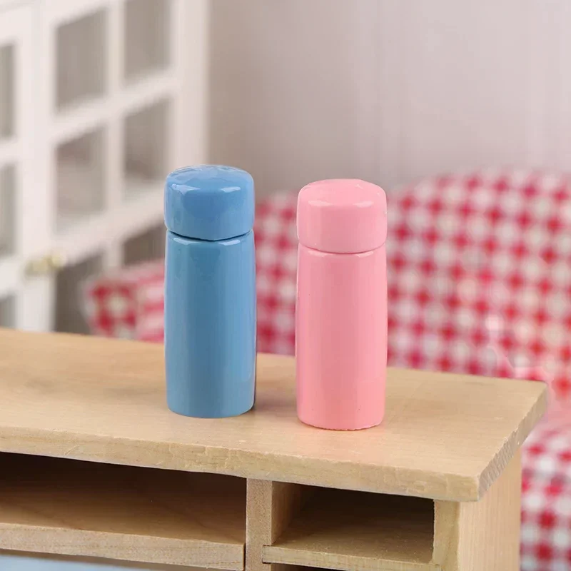 แก้วน้ำเก็บความร้อนจิ๋วสำหรับบ้านตุ๊กตา 1/12 อุปกรณ์ตกแต่งฉากเล่นอาหารสำหรับบ้านตุ๊กตา