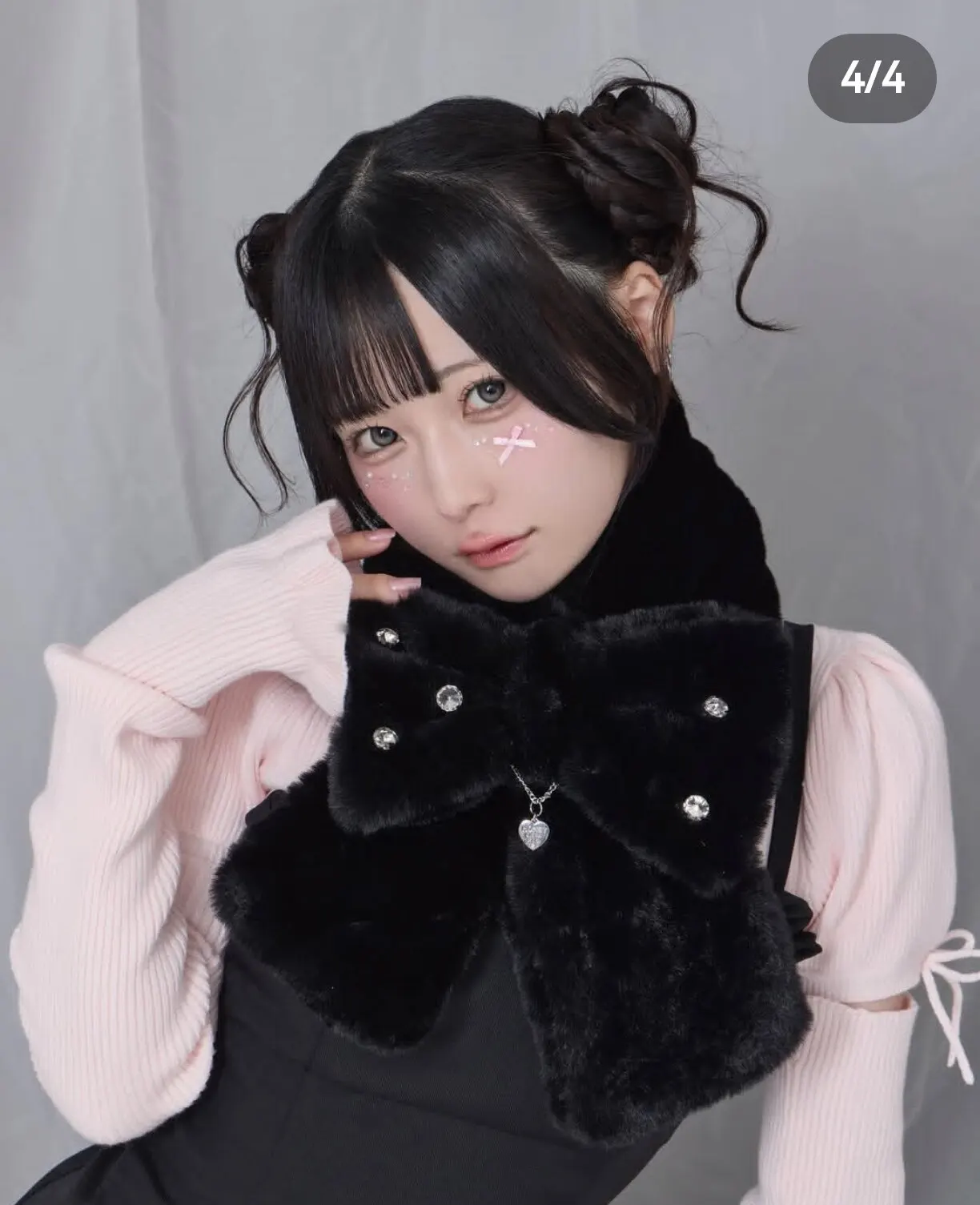 Winter New Sweet and Cute Love Soft and Sticky Plush Scarf with Bow Thickened Warm Scarves No Hanging Chain and Metal Pendant