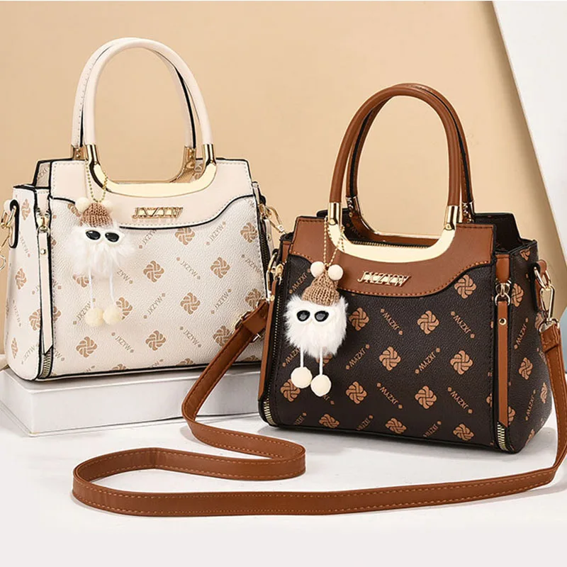 Women's Fashion Shoulder Handbag 2025 - usage example