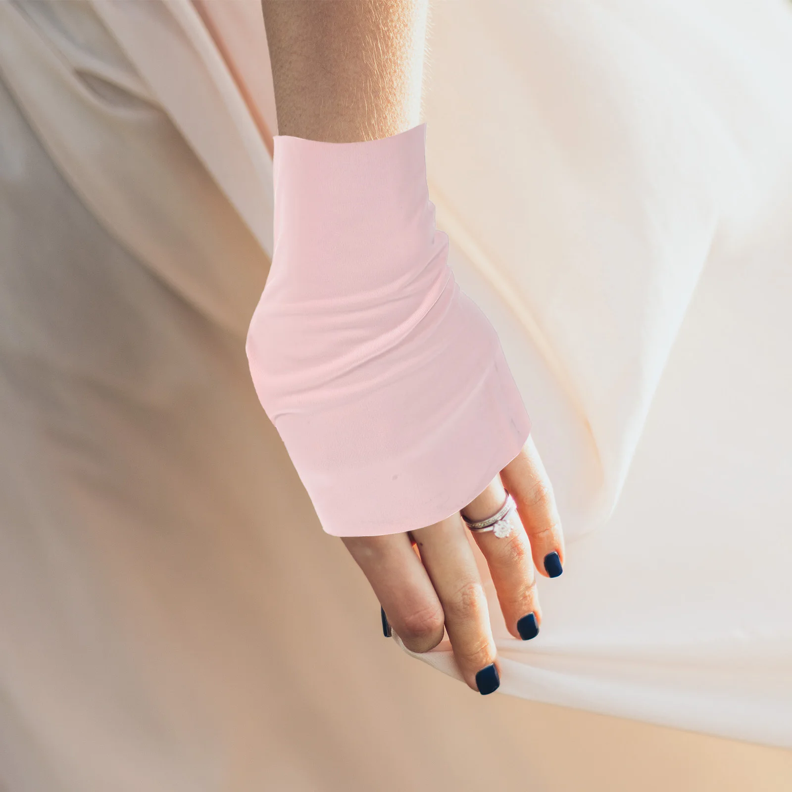 

1Pair Uv Protection Fingerless Nail Gloves Gel Nail Lamp Hand Protection Breathable Comfortable Manicure Gloves